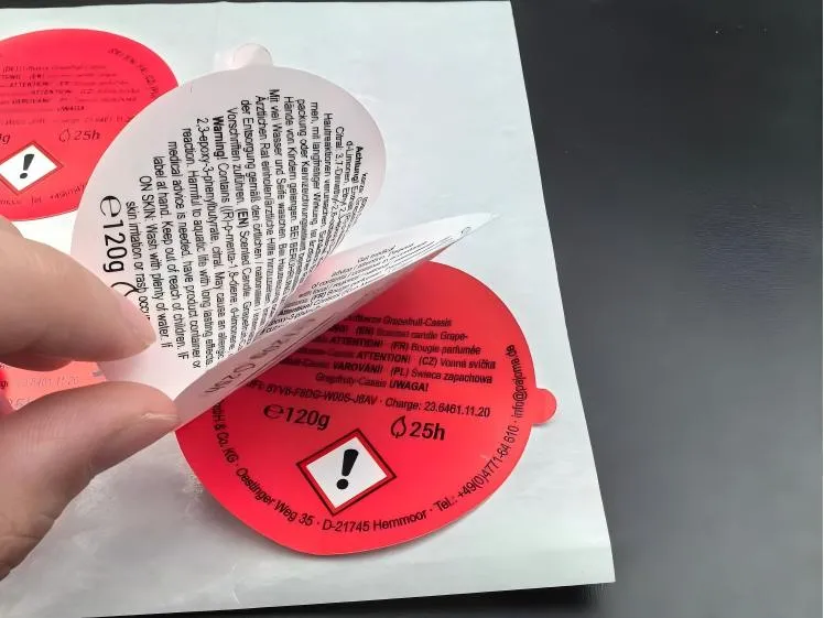 Poljska stranka naroči pakiranje in pošiljanje večplastnih nalepk