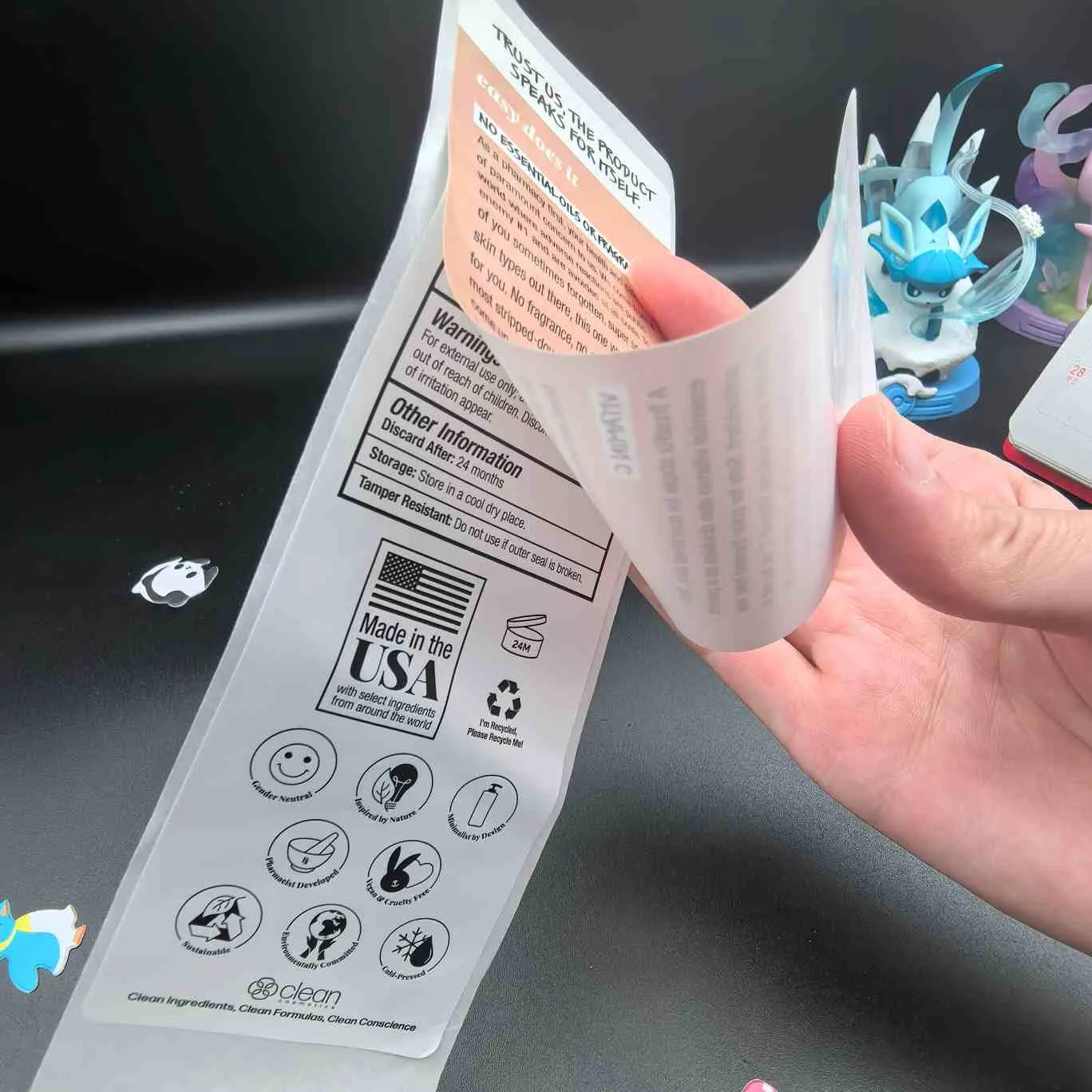 Večplastna za kozmetične nalepke