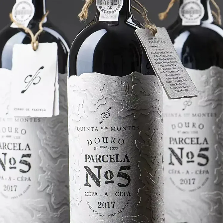 Oznaka za steklenico vina